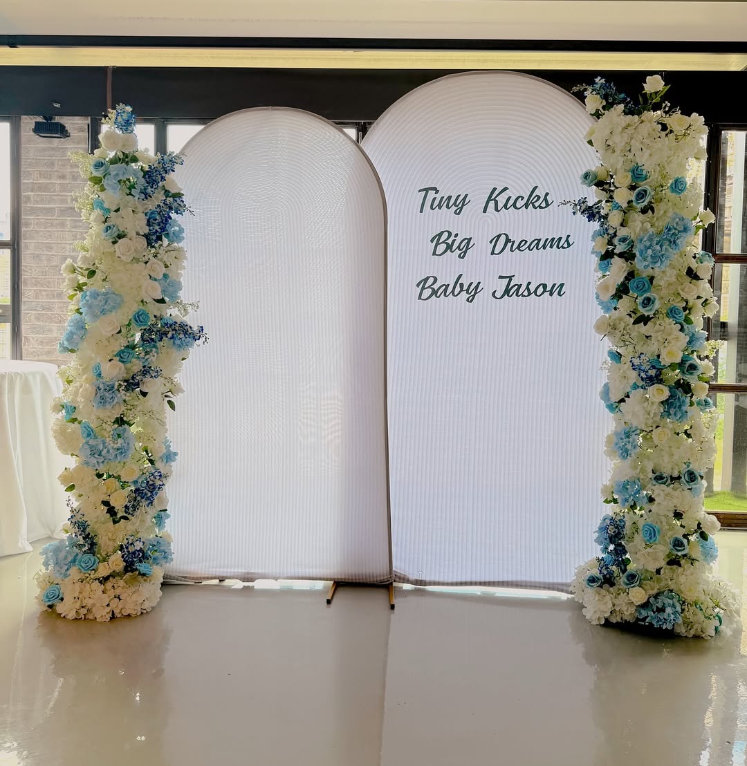 Blue & white floral columns by Party Land